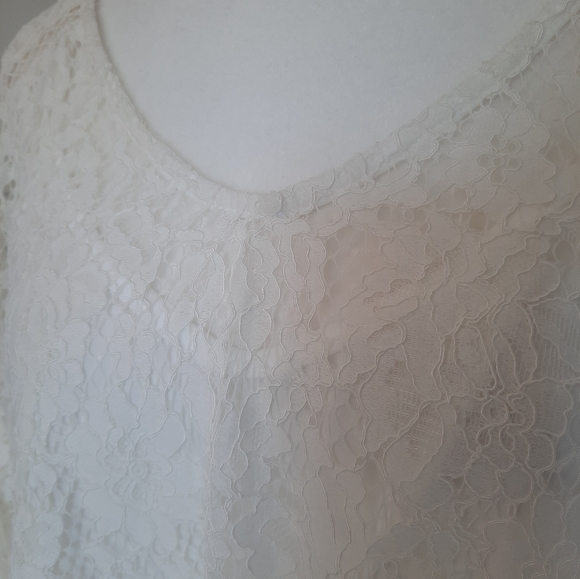 Fever lacey overlay top with ruffled arms size large - Picture 13 of 16